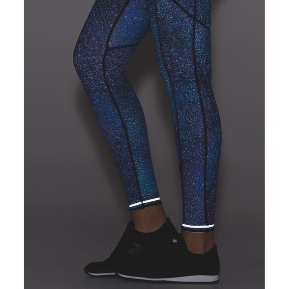 Lululemon‎ Speed Tight V Strive Multi Black RARE "Mermaid" Size 8 W5AGQS - Picture 14 of 14